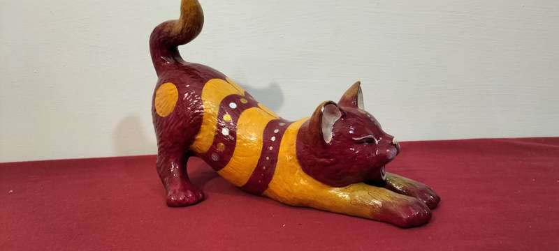 An Absolutely Magnificent Bohemian Hand Painted Cat (Nr3