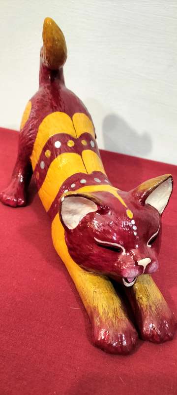 An Absolutely Magnificent Bohemian Hand Painted Cat (Nr3