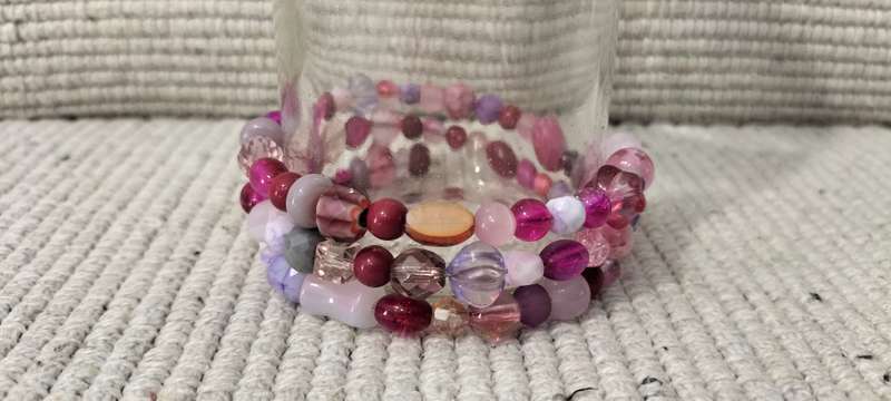 3 Ring Memory Glass Beads Bracelet. (Nr7)
