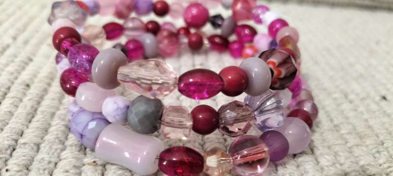 3 Ring Memory Glass Beads Bracelet. (Nr7)