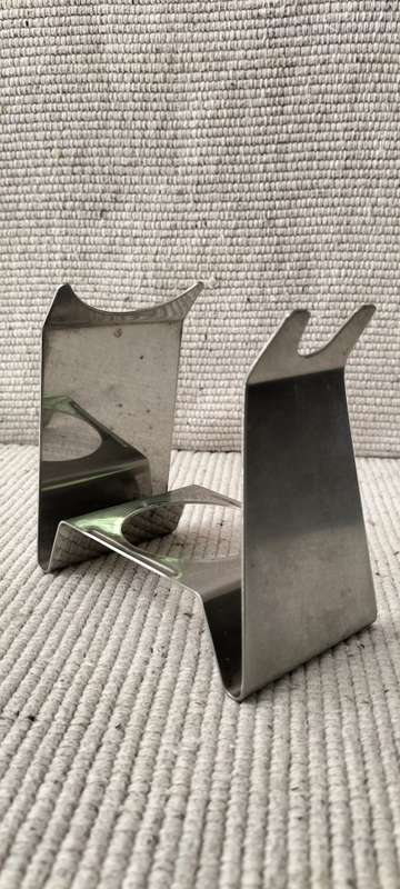 Superb Inox 18/8 Stainless Steel Wine Bottle Holder With T-light Warmer Holder.