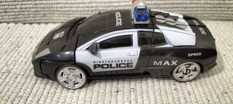 Transformers Type Police Car/Robot