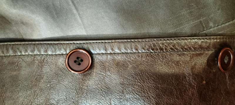 A Magnificent Genuine Reiss of London Men's Superior Quality Leather Jacket -L  Worth R12 000