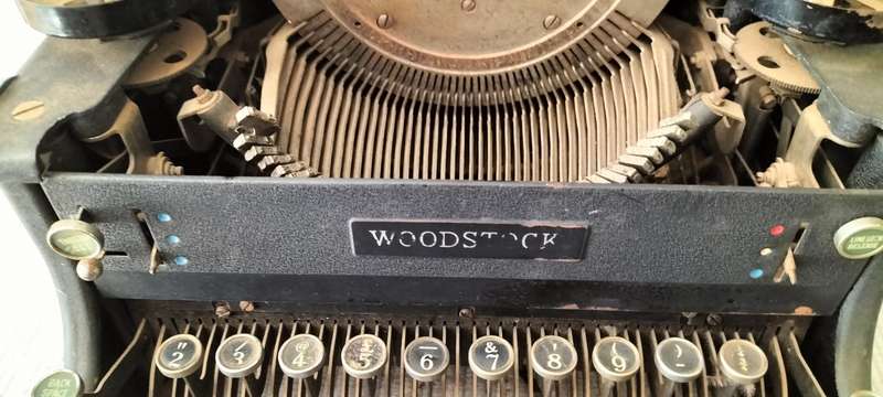 A Magnificent Antique Circa 1917 Woodstock N852247 Typewriter