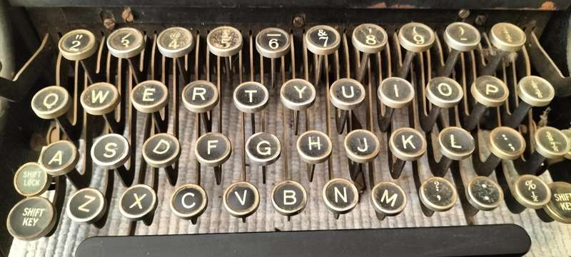 A Magnificent Antique Circa 1917 Woodstock N852247 Typewriter