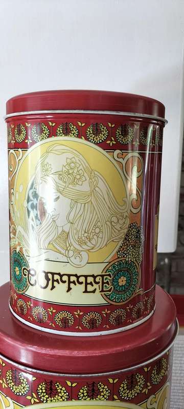 A Magnificent Very Rare 8 Pieces Vintage Circa 1970 Bradlows Kitchen Collection Tin Storage Set.