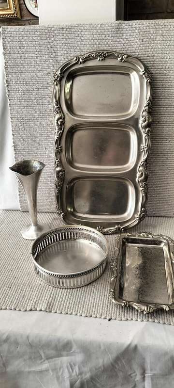 A Set of 4 Vintage Silver Plate/Stainless Steel Items