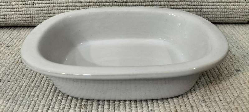 A Quality Single Serving Glazed Oven Dish