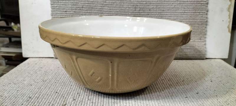 Magnificent Circa 1950 Mason Cash Co Church Gresley 24 12 Mixing Bowl (Nr2)