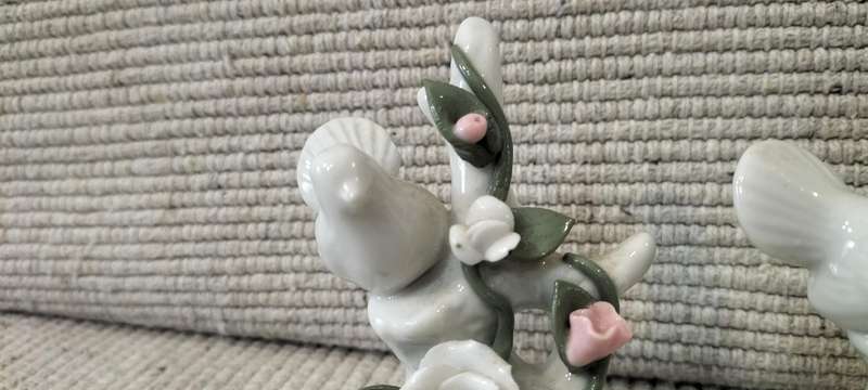 Pair of Beautiful Vintage Glazed Porcelain Doves