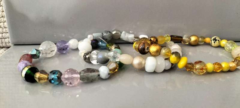 Stunning Quality Set of 3 Crystal/Glass Stretch Bracelets. (Nr17)