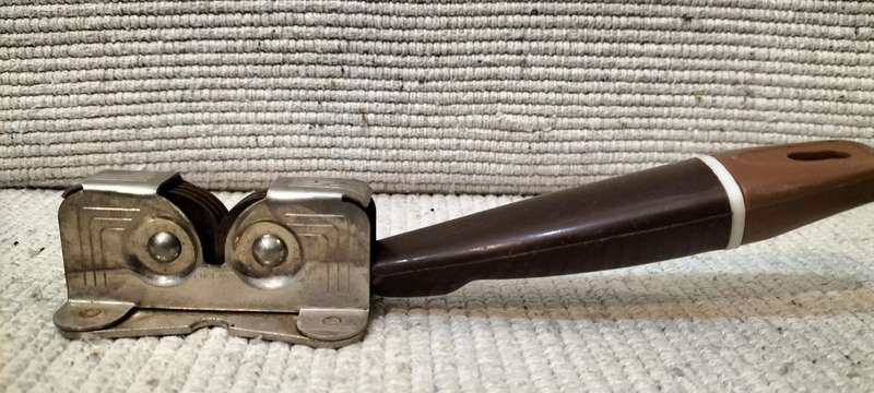Vintage Working Knife Sharpener.