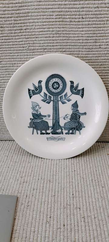 A Superb Vintage Circa 1960 Royal Sphinx Maastricht Volendam Sandwich Plate