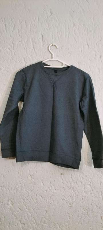 Real Kids Long Sleeve Top. 11 to 12 years. (Nr14)