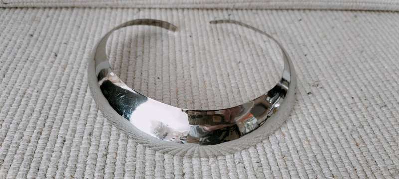 Beautiful Stainless Steel Choker Necklace