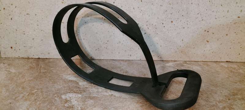 Strong Handle Lifting Aid up to 13cm Diameter