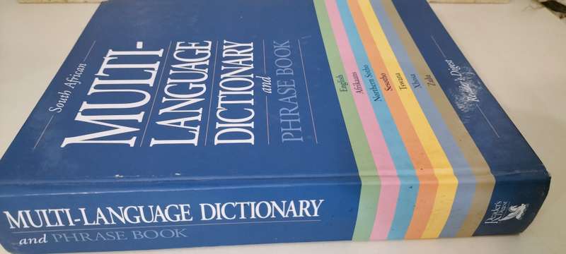 7 Language South African Multi Dictionary and Phrase Book - Reader's Digest. Hard Cover. 2000