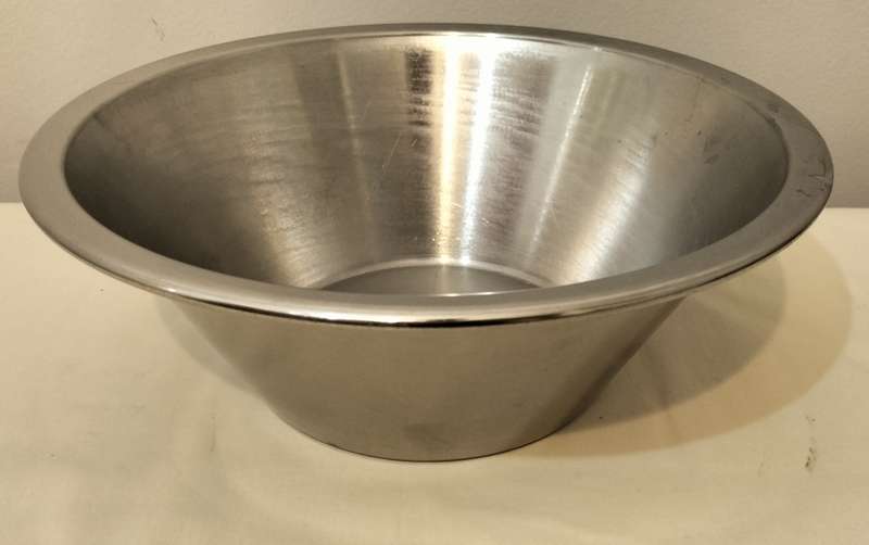 Superb Large Stainless Steel Mixing Serving Bowl (Nr1)