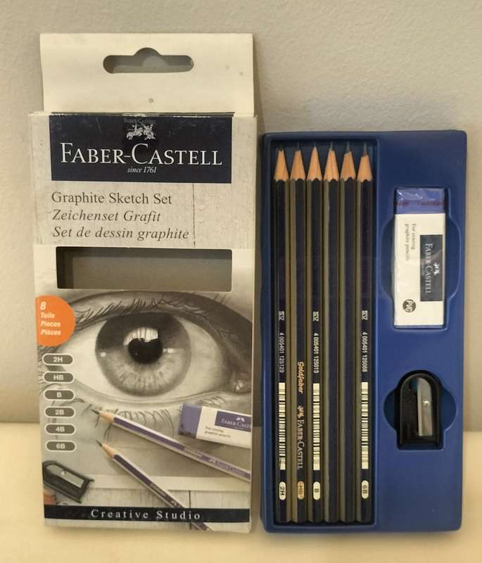 8 Piece Fabel-Castell Sketch Set