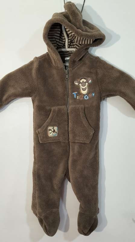 Superb Branded Official Disney Baby Tigger Onesie 0 to 3 Months