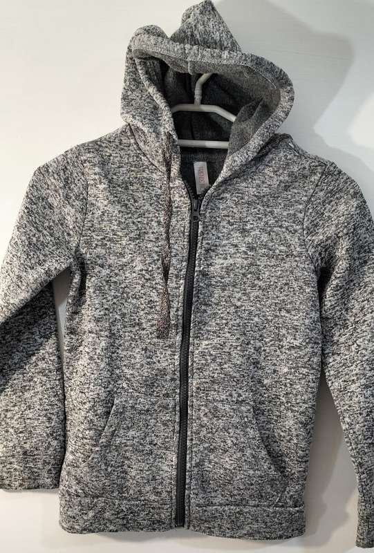 Friends Inc Girls Hoodie 9-10yrs. (Nr13)