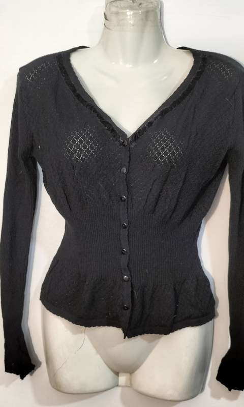 A Magnificent G Couture Ladies Long Sleeve Sweater/Jersey. (Nr6) L