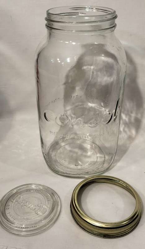 Quality Consol Glass Preserve Jar with Glass dome and Metal Ring 2000ml. 2 Iiter (type5)