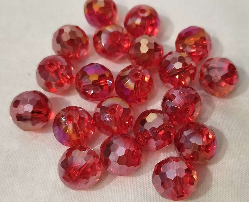 20 Pieces Faceted Crystal Beads. Red Mix. 8mm. B19