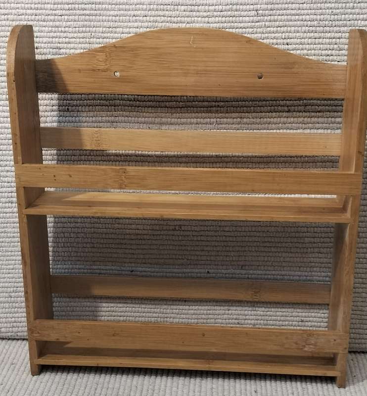 A Quality House of York Two Tier Spice Rack