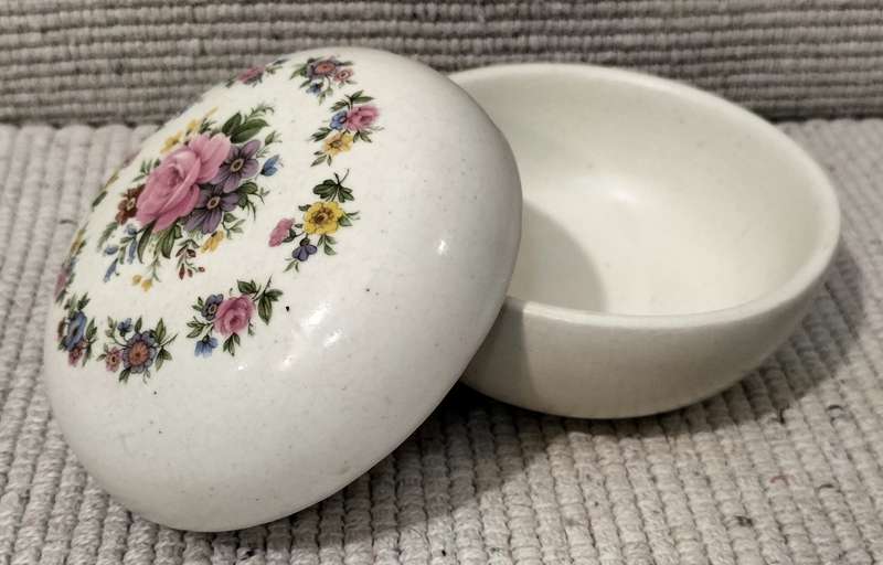Beautiful Vintage Matte Glazed Lidded Ceramic Cotton Jar