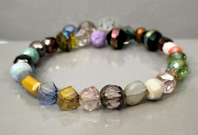 A Magnificent 1 Hoop Crystal Memory Bracelet. BR4
