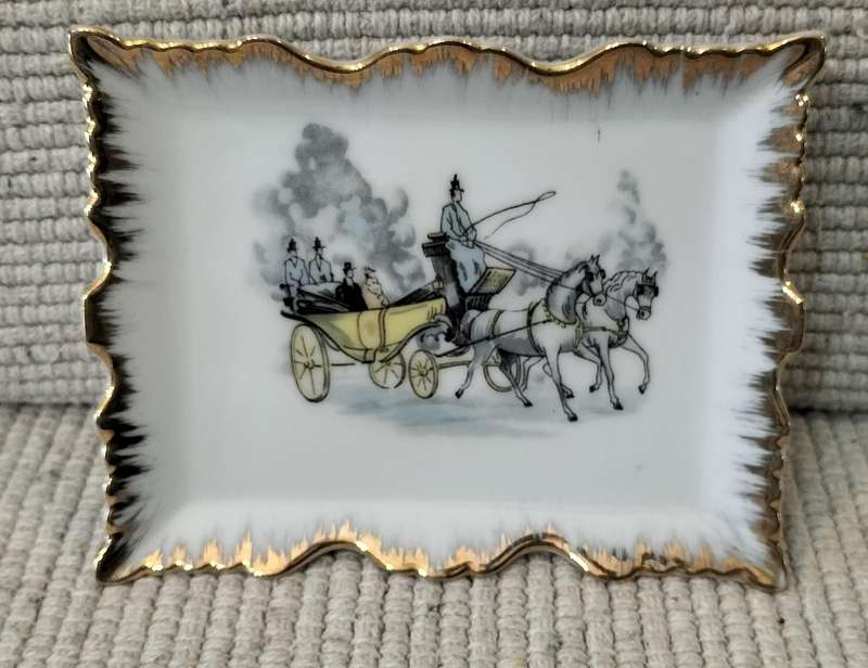 Magnificent Vintage 24CT Gold Hand Painted Porcelain Wall Decoration/Chocolate Dish