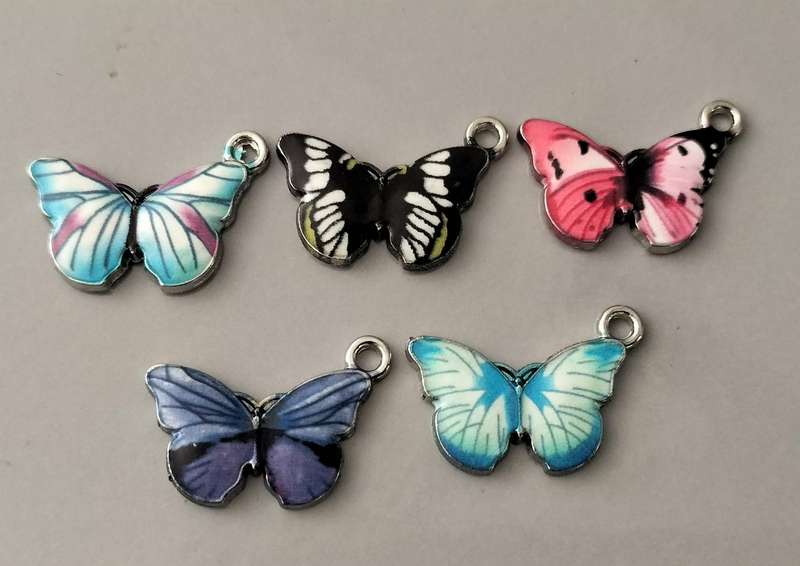 Beautiful Set of 5 Cloisonne Silver Tone Butterfly Pendants (Nr6)