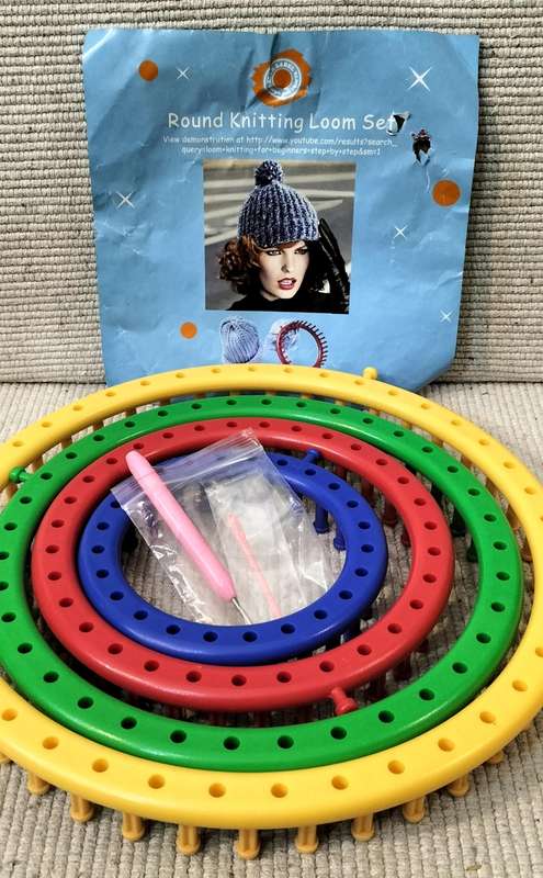 Complete 4 Size Circular Loom Knitting Set. (Nr1)