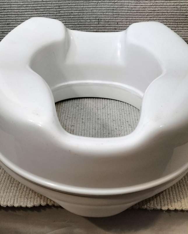 Toilet Seat Height Raiser