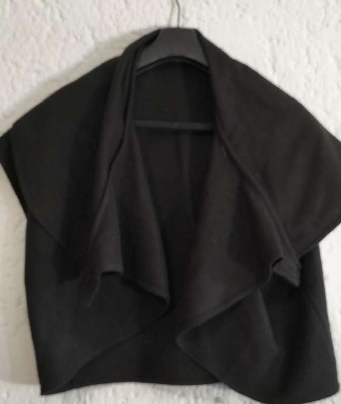 Beautiful Quality Vintage (Brand Name) Ladies Shawl. L (Nr76)