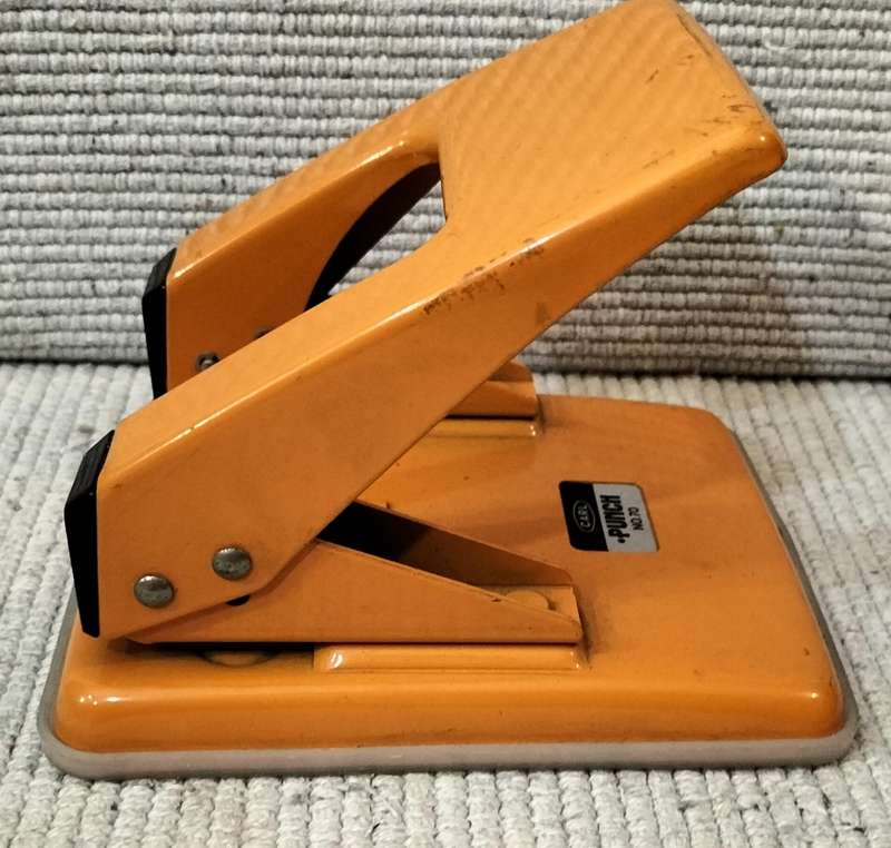 Quality Carl no 70 Two Hole Paper Punch