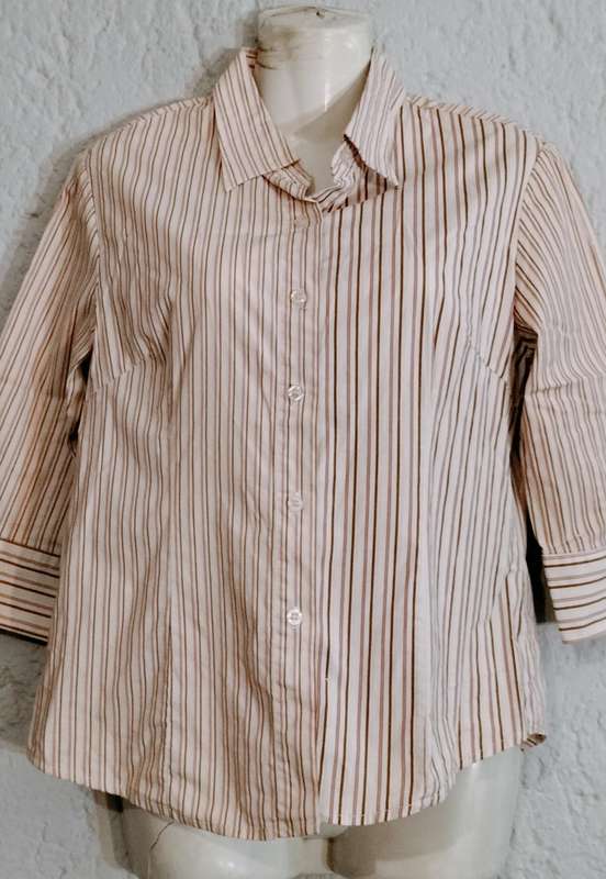 Beautiful Super Cool Ladies Long Sleeve Top. S (Nr43)