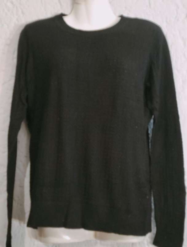 Beautiful H&M Ladies Long Sleeve Jersey. M (Nr29)
