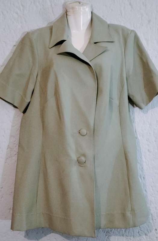 Ladies Short Sleeve Jacket. (Nr59). M