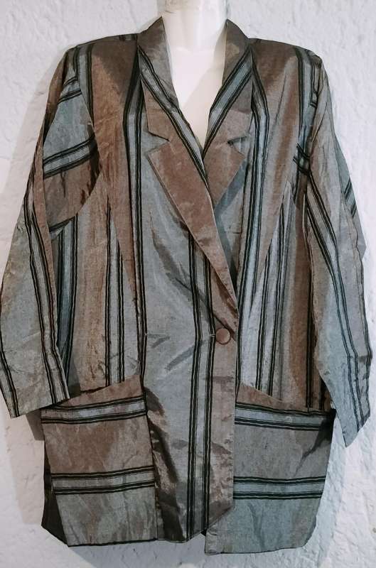 Truworths Ladies Long Sleeve Jacket. (Nr69). 34