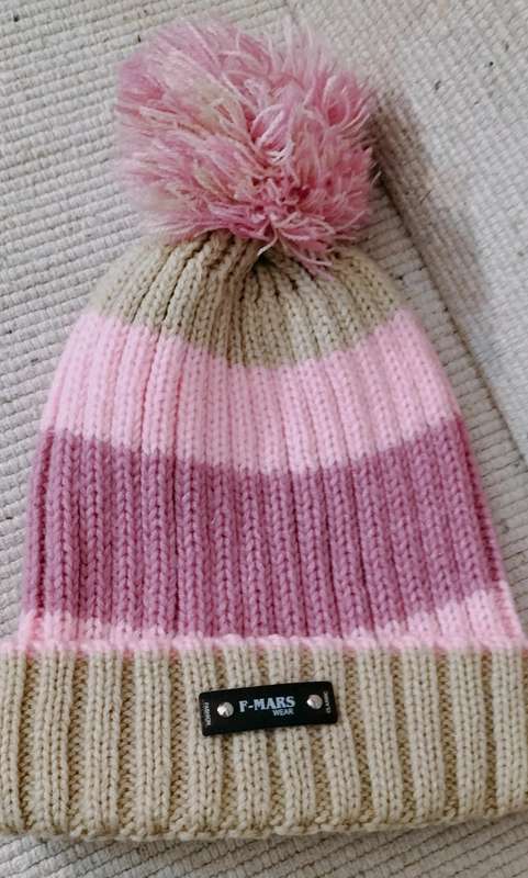 Quality F-Mars Fashion Pom Pom Beanie