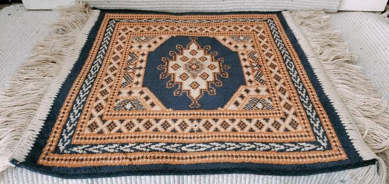 Woven Persian Look Small Table Cover/Place Mat