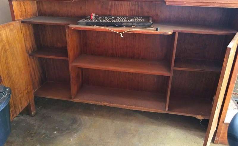 BAR with cabinets - 6 stools - Hardwood Antique