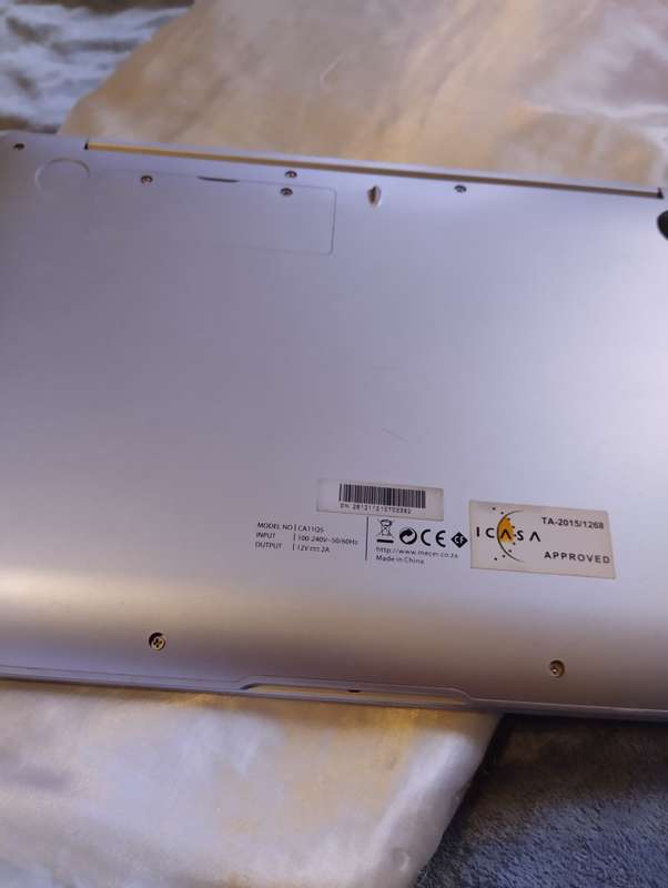 Mecer Mini Laptop 4GB RAM  128GB M2 NVME SSD. Upgrade slot. Win 10 PRO MS Office PRO 2019