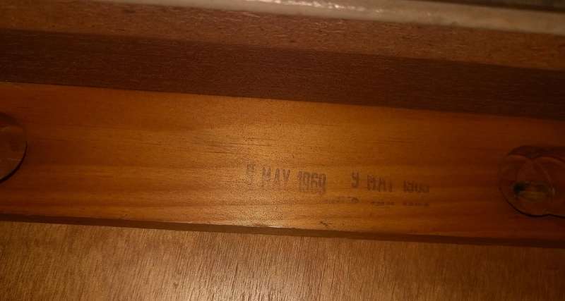 SEWING MACHINE- ANTIQUE EMPISAL GOLDLINE DELUXE - Year 1969