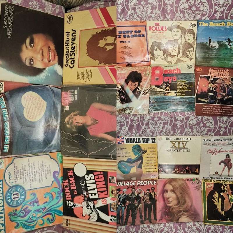 Sony Turntable and Amp with 100+ records