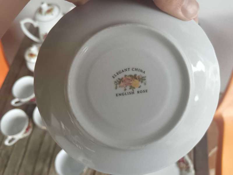 Elegant China English Rose Porcelain Set