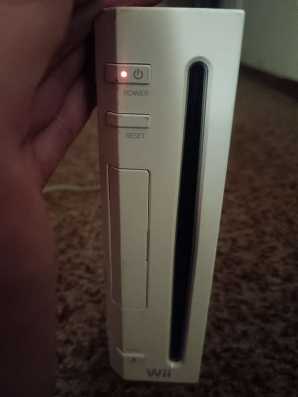 Nintendo Wii - Console only with charger