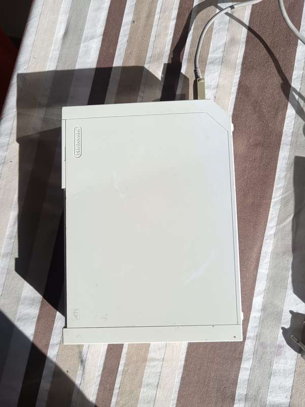 Nintendo Wii - Console only with charger